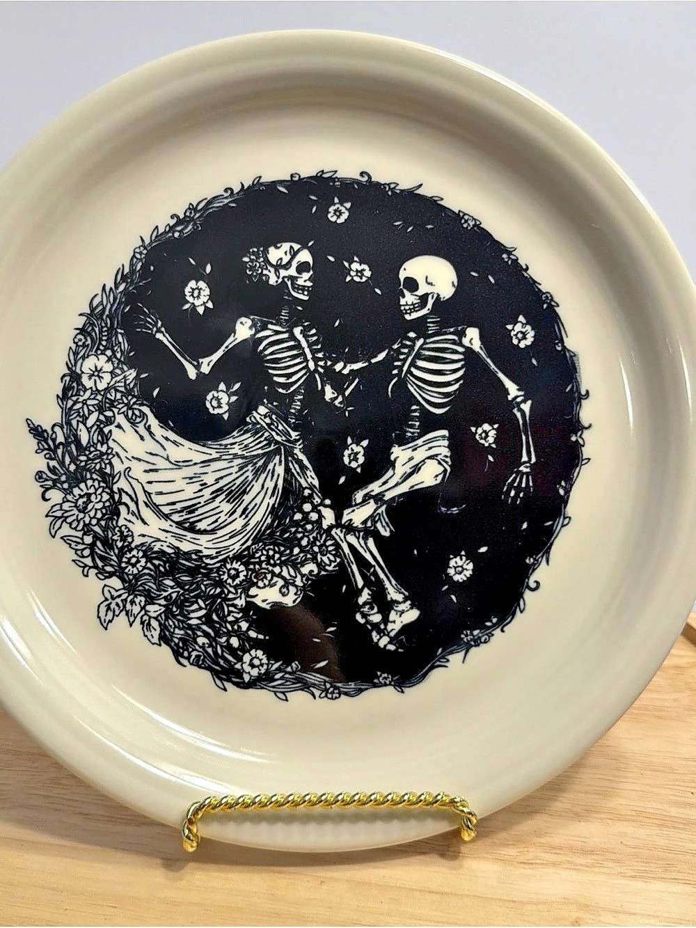 Fiestaware Halloween Skeleton Duet Linen Bistro Coupe 9" Luncheon Plate Fiesta
